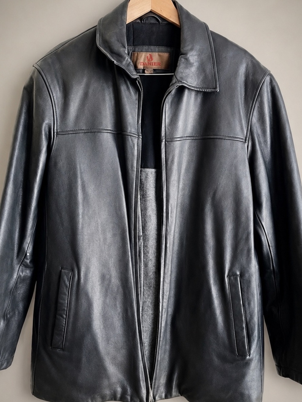 Vintage Danier Genuine Leather Jacket Men’s Large | Like New w/Garment Bag - Picture 10 of 13